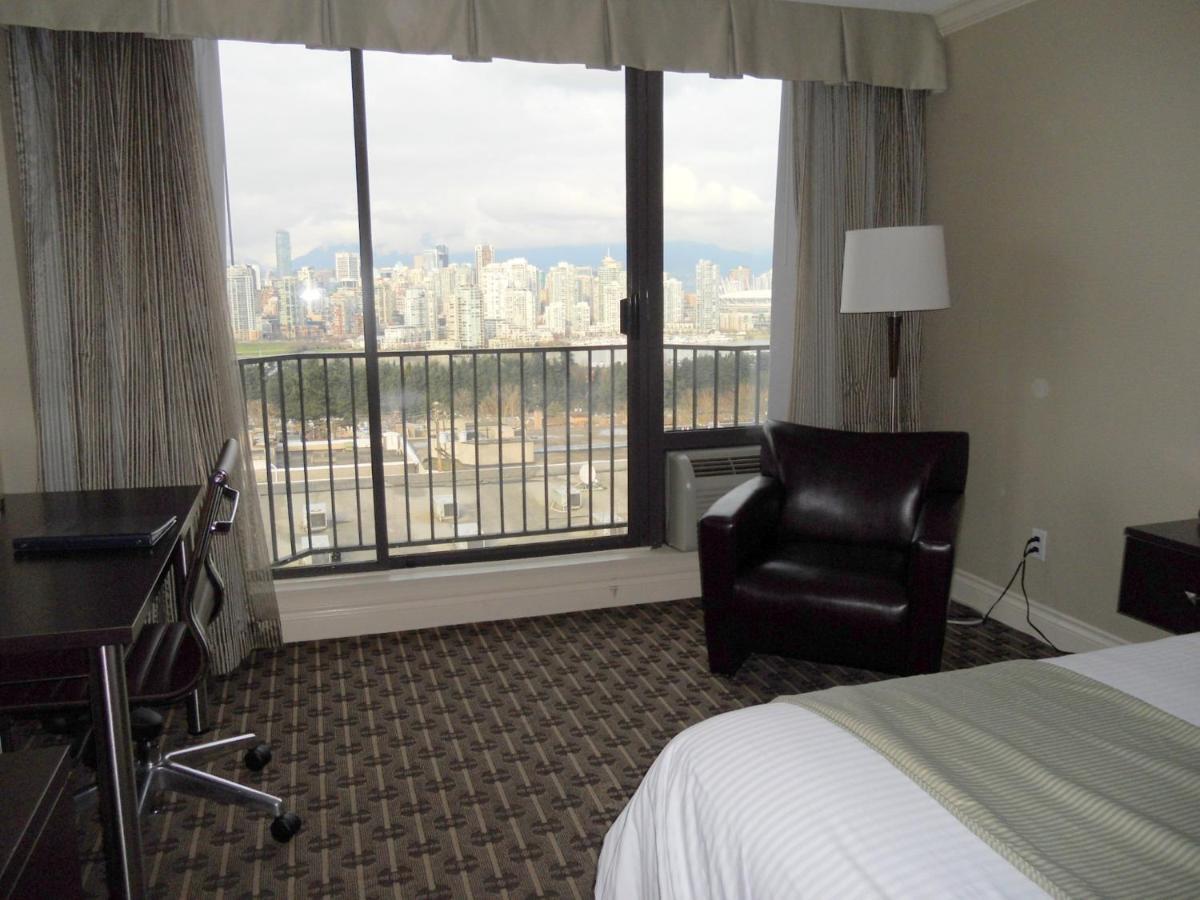 Park Inn & Suites By Radisson Vancouver Zewnętrze zdjęcie